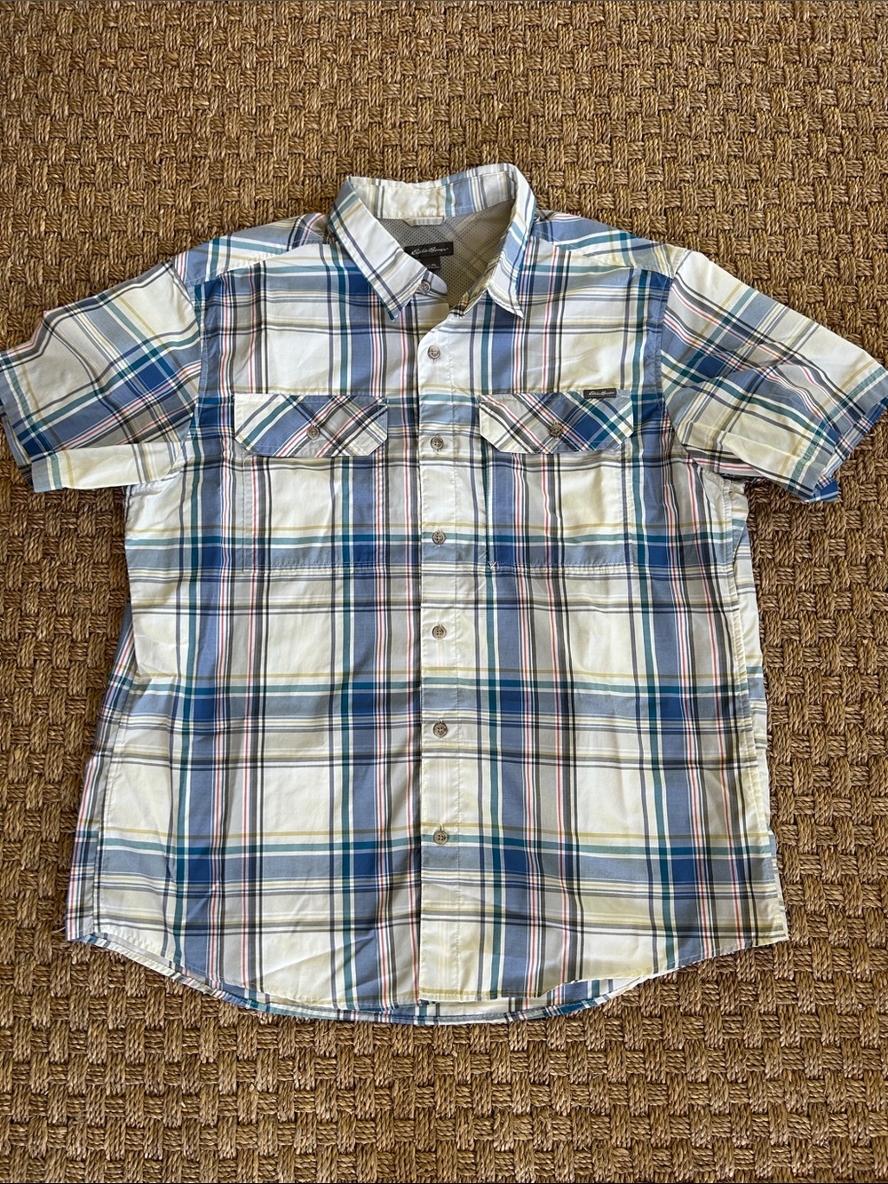 XL Breathable Eddie Bauer Blue Grey & Cream Plaid Short Sleeve Lightweight Shirt